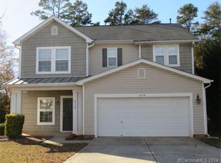 2716 Markham Woods Ct, Charlotte, NC 28214