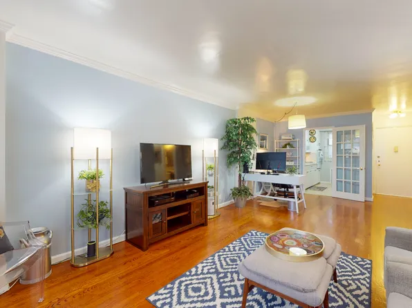 71 Strawberry Hill Avenue #217, Stamford, CT 06902