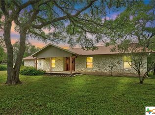 1004 Swallow Dr, Manchaca, TX 78652