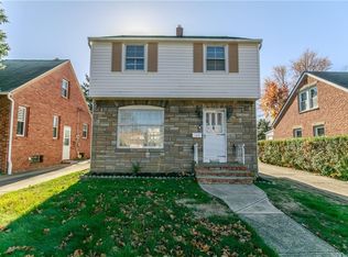 12810 Grannis Rd, Garfield Heights, OH 44125