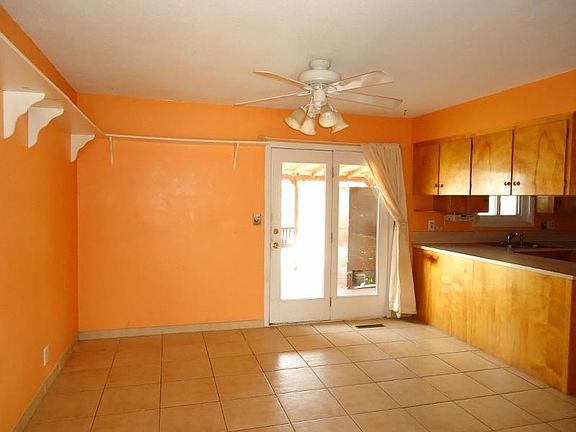 3rd image of 3505 College Ave