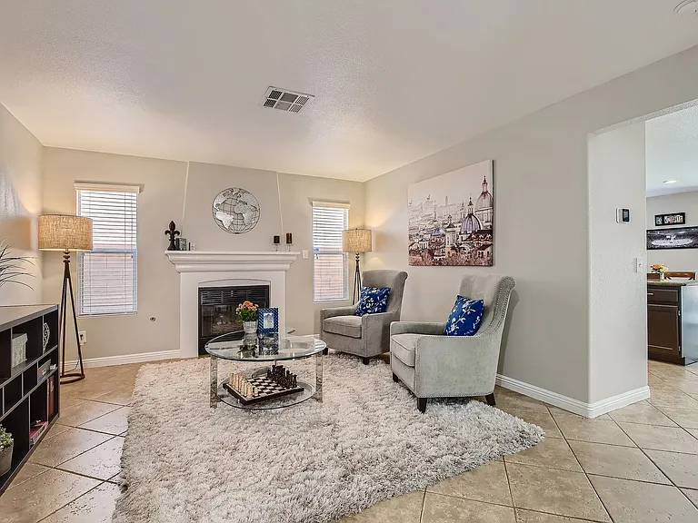 1517 Calle Montery St — Photo 3