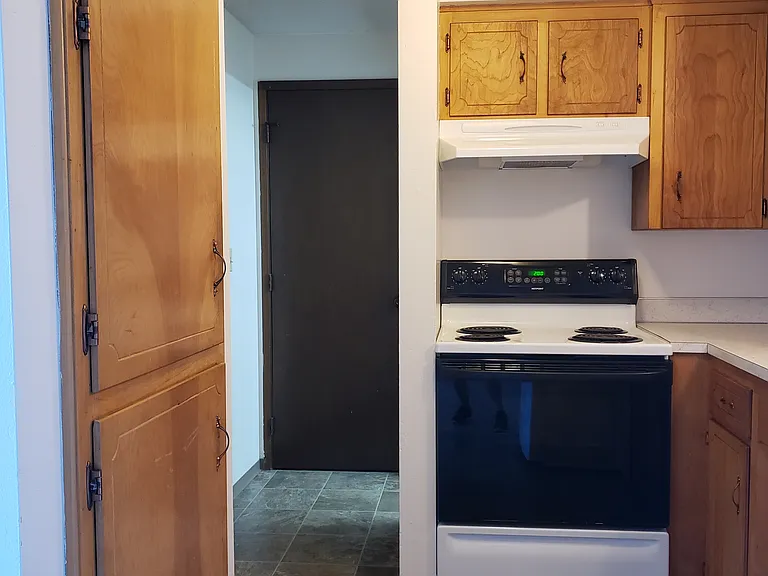 Kitchen/Hallway