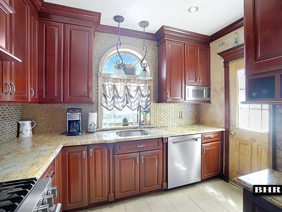5th image of 4511 Bedford Ave #7422-652