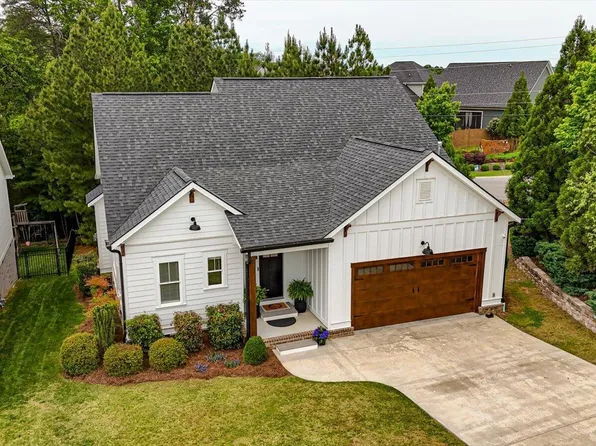 4893 Preserve Dr, Chattanooga, TN 37416
