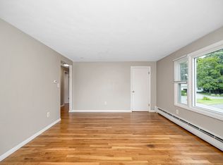 79 Fairfield St #2, Lowell, MA 01851