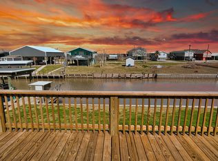 976 County Road 202, Sargent, TX 77414