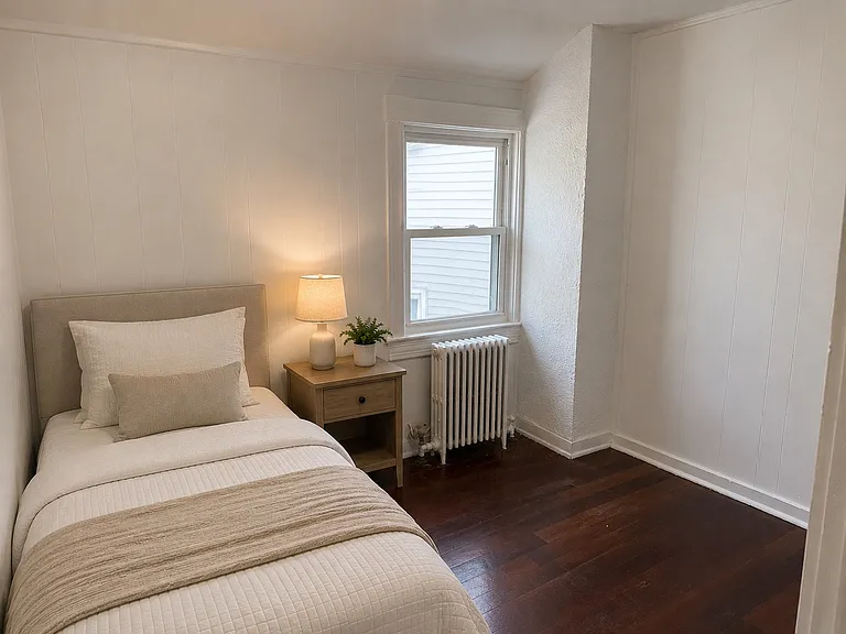 131 S 7th Ave — Photo 4