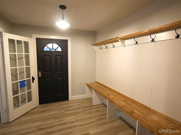 5th image of 237 Kearsarge St