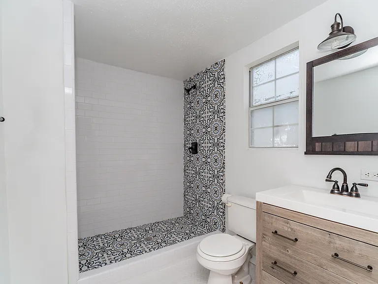 530 Sumner Dr — Photo 7