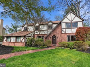 1964 Melmar Rd, Huntingdon Valley, PA 19006