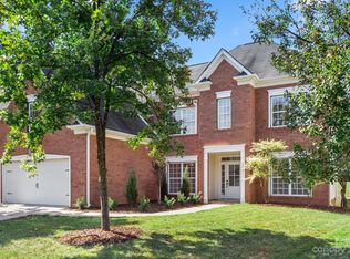 6209 Castlecove Rd, Charlotte, NC 28278