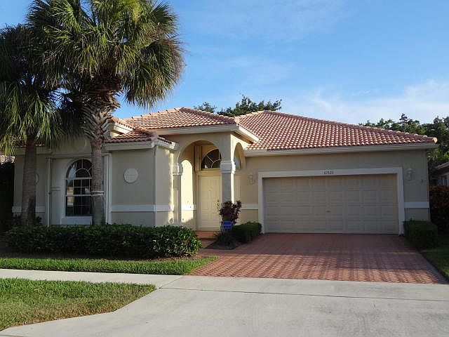 1st image of 10920 Royal Caribbean Cir
