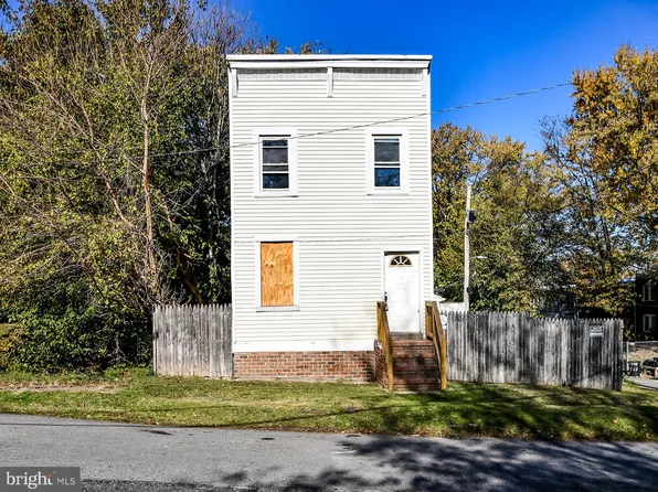 1406 Popland St, Baltimore, MD 21226