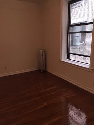 Rented by Roberto Guilbet, LREB | media 22