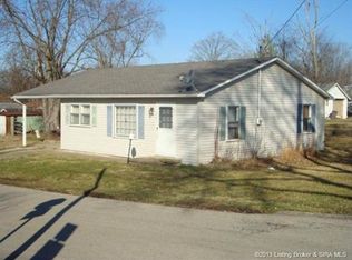 800 N College Ave, Salem, IN 47167