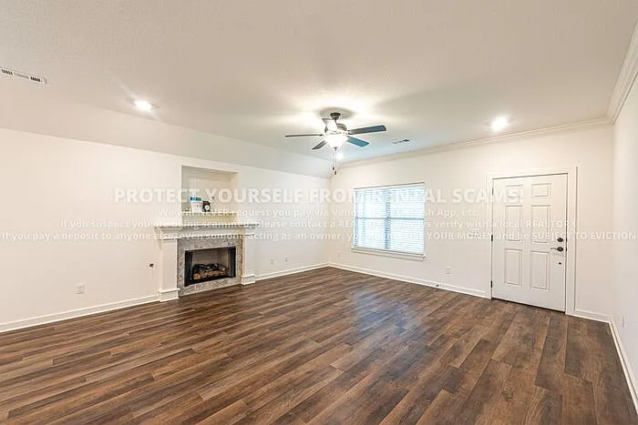 220 S Nightfall Ave — Photo 2