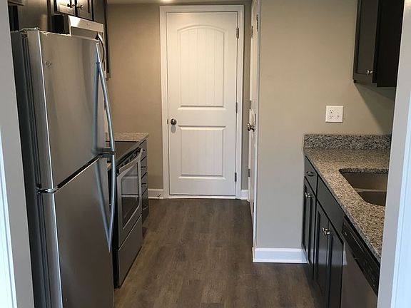 4th image of 1409 NE Mary Ct
