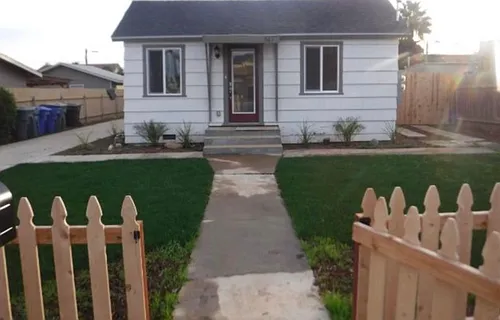 561 Florence St #561 Photo 1