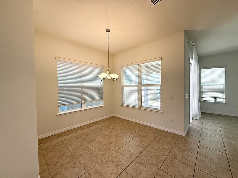 12621 Salomon Cove Dr — Photo 8