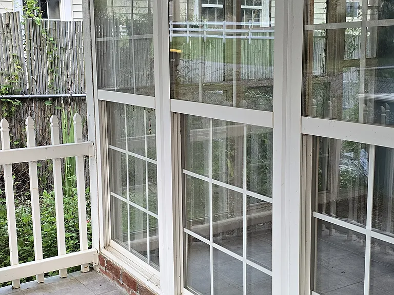 829 Richard Ave — Photo 5
