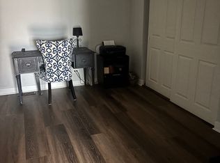 2 Mineola Rd, Fox Lake, IL 60020