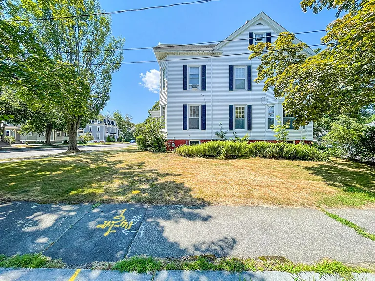 63 Pleasant Ave #1 — Photo 4