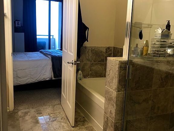 4th image of 1464 S Michigan Ave APT 2303
