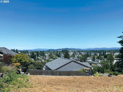 755 Holbrook Ln, Creswell, OR, 97426