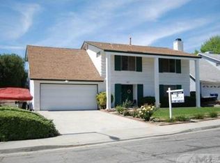 28271 Robin Ave, Santa Clarita, CA 91350