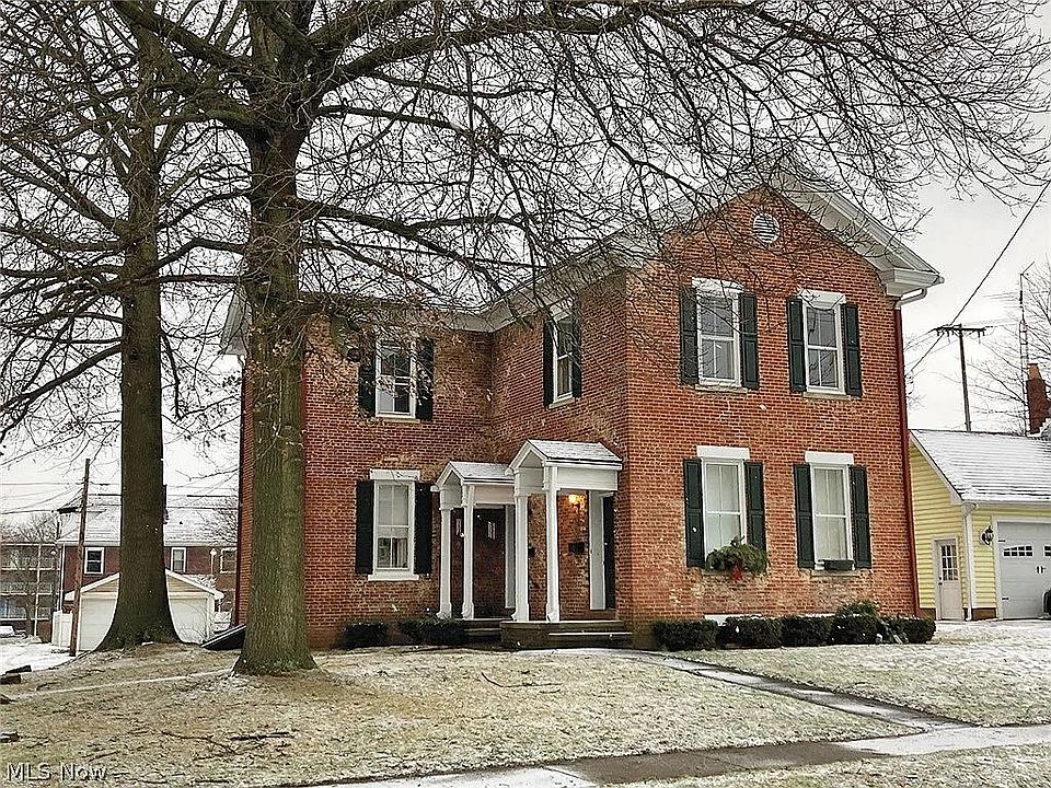 1st image of 467 N Lincoln Ave