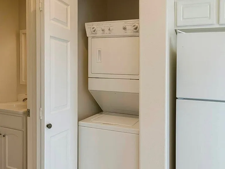 2863 Elm Ave #A — Photo 10