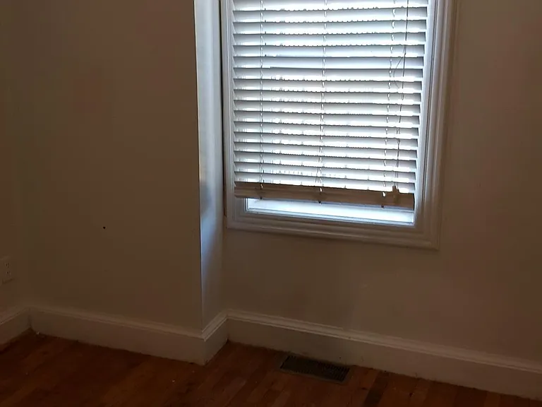 2252 12th St NW — Photo 7