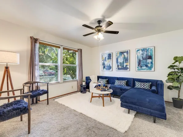 821 Twin Oaks Lane, Windsor, CA 95492