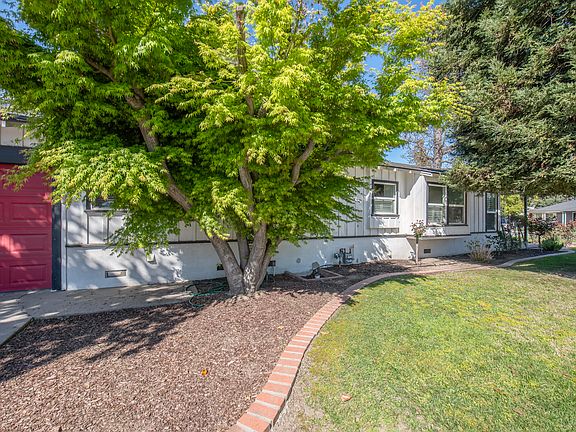 5th image of 1301 W Beverly Drive