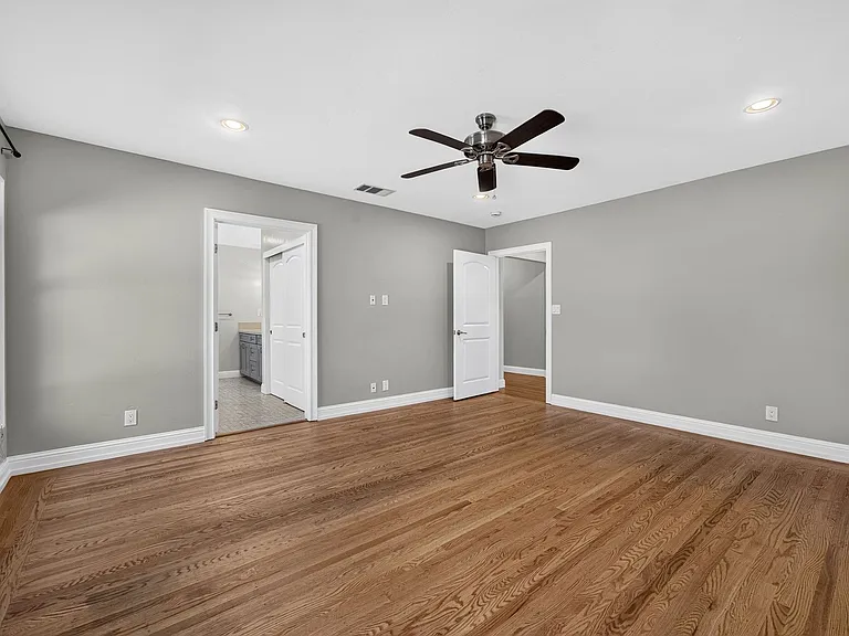 2907 Eccleston Ave — Photo 32