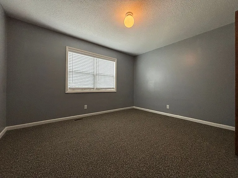 124 E Saltwood Pl — Photo 17