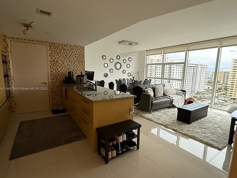 1830 S Ocean Dr #1107 — Photo 24
