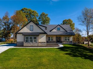 539 E Lakewood Dr, Canal Fulton, OH