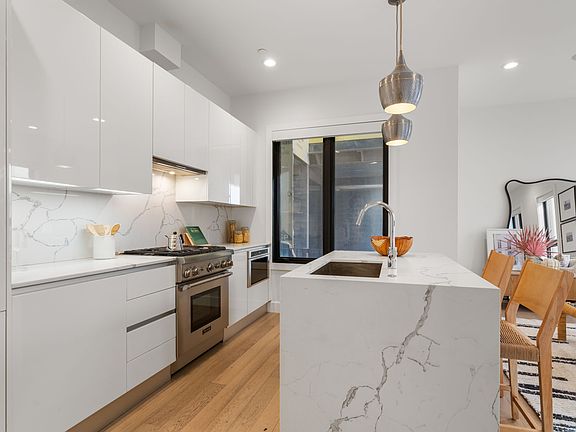 4th image of 39 A St Unit 1