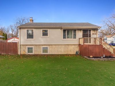 8614 Lakeview Ave, Crystal Lake, IL, 60014