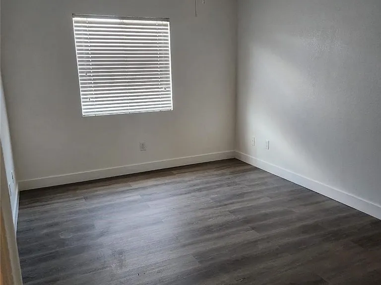 5150 Starter Ave — Photo 6