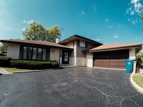 12904 S Sycamore Ln, Palos Heights, IL 60463