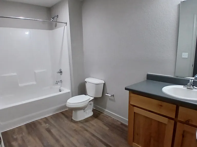 Flats at Mooreland — Photo 9