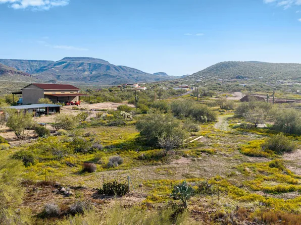 45503 N 20th St, New River, AZ 85087