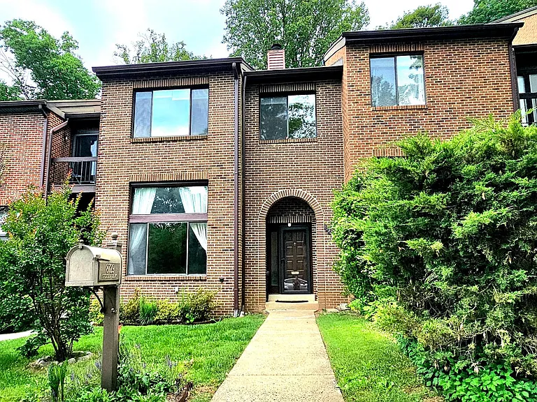 8729 Sheridan Farms Ct — Photo 2