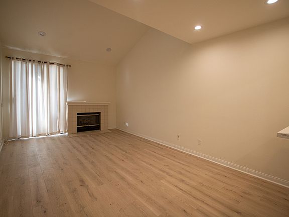 4th image of 333 Scanno Dr
