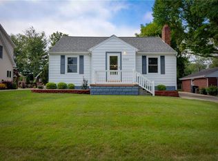 3325 E Oakwood Ave, Decatur, IL 62521