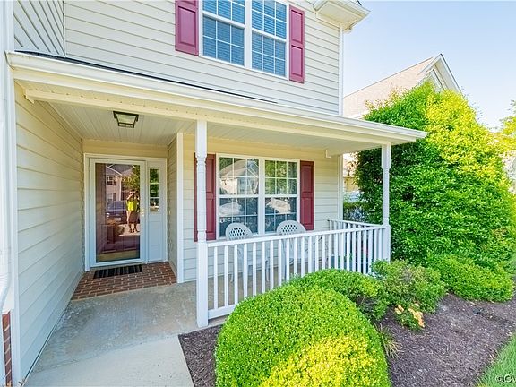 3rd image of 4660 Twin Hickory Lake Dr #E