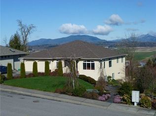 1282 Hillcrest Dr, Burlington, WA 98233